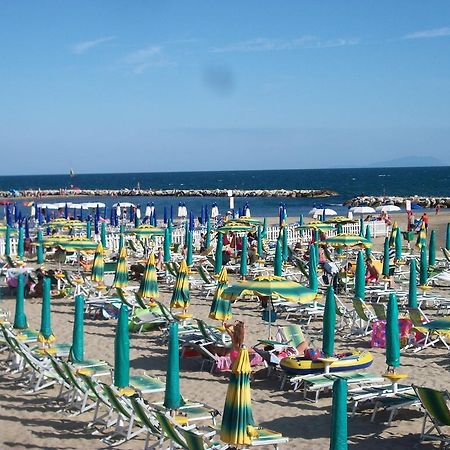 Il Girasole Formia Guesthouse Rooms 외부 사진